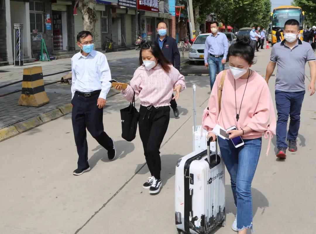 返校第一天 | 初夏的校園 終于等到你！