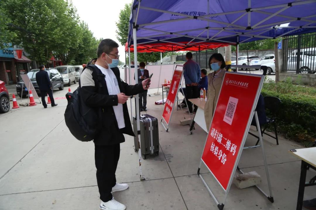 返校第一天 | 初夏的校園 終于等到你！