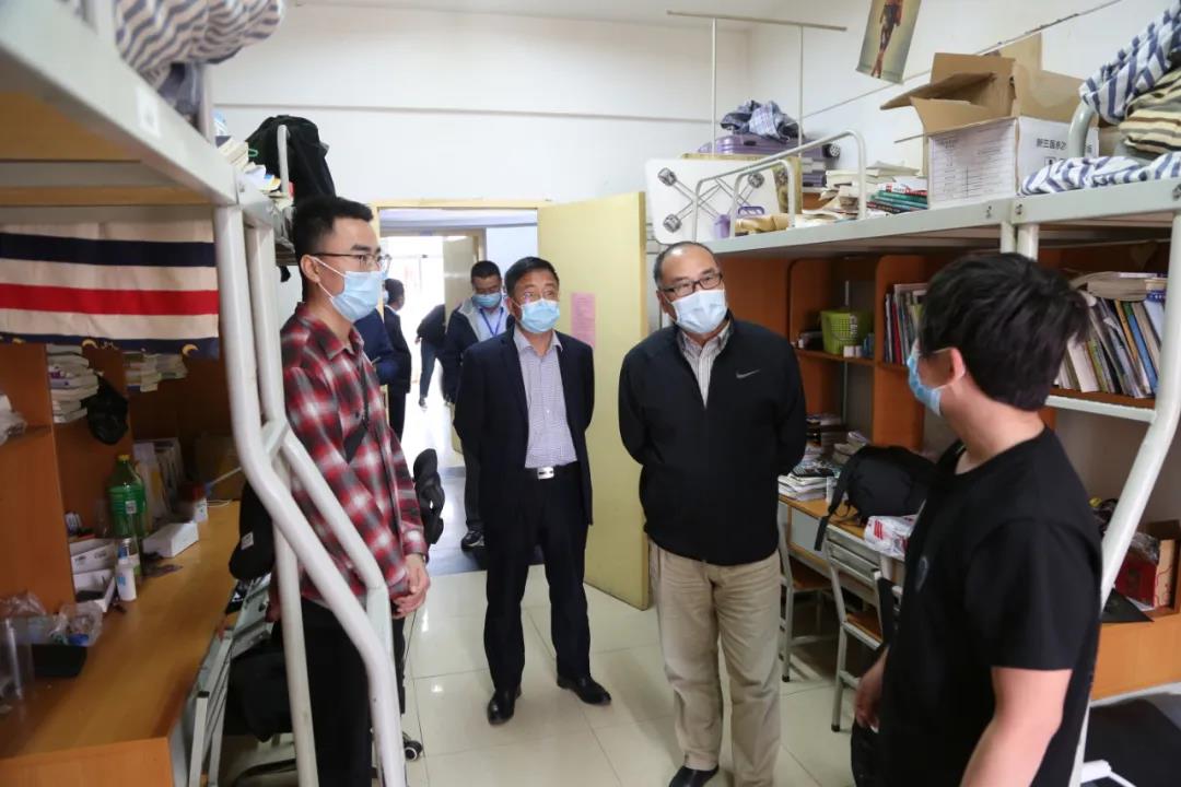 返校第一天 | 初夏的校園 終于等到你！