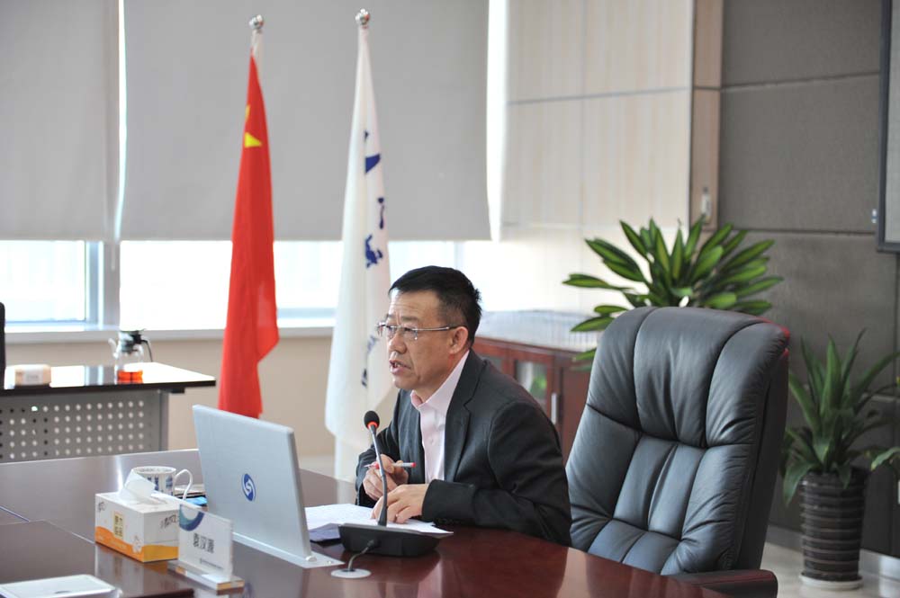 勿忘初心做“四人” 牢記使命攀“四臺(tái)” ——金葉科教集團(tuán)舉辦2021年度中層干部述職考評(píng)大會(huì) 勿忘初心做“四人” 牢記使命攀“四臺(tái)” ——金葉科教集團(tuán)舉辦2021年度中層干部述職考評(píng)大會(huì)