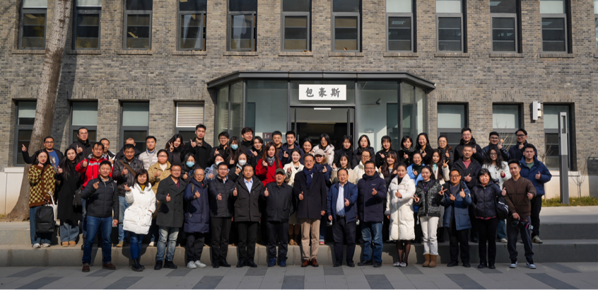 陜文投原董事長王勇等領導嘉賓一行考察西安明德理工學院，并出席瀛湖采風總結會