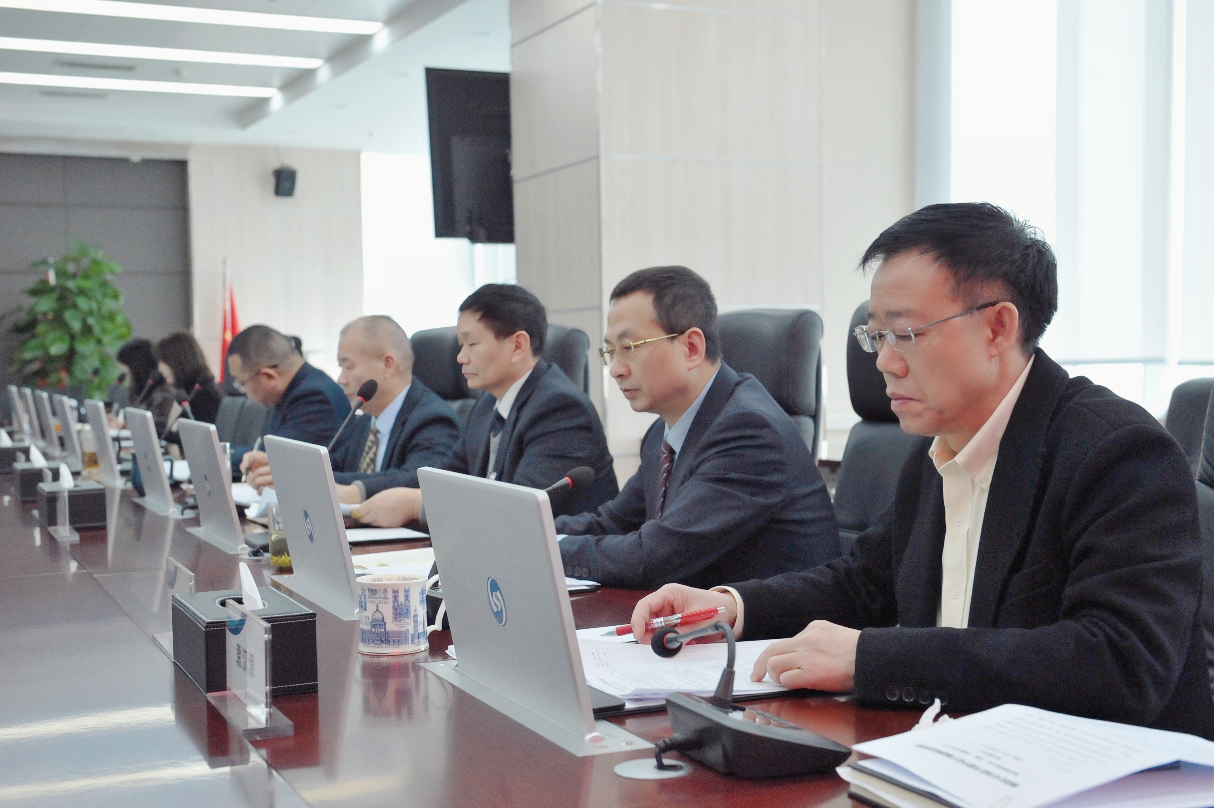 全面總結(jié) 深度剖析 凝練精粹 助力新程 金葉科教集團2023年度述職考評會議成功召開