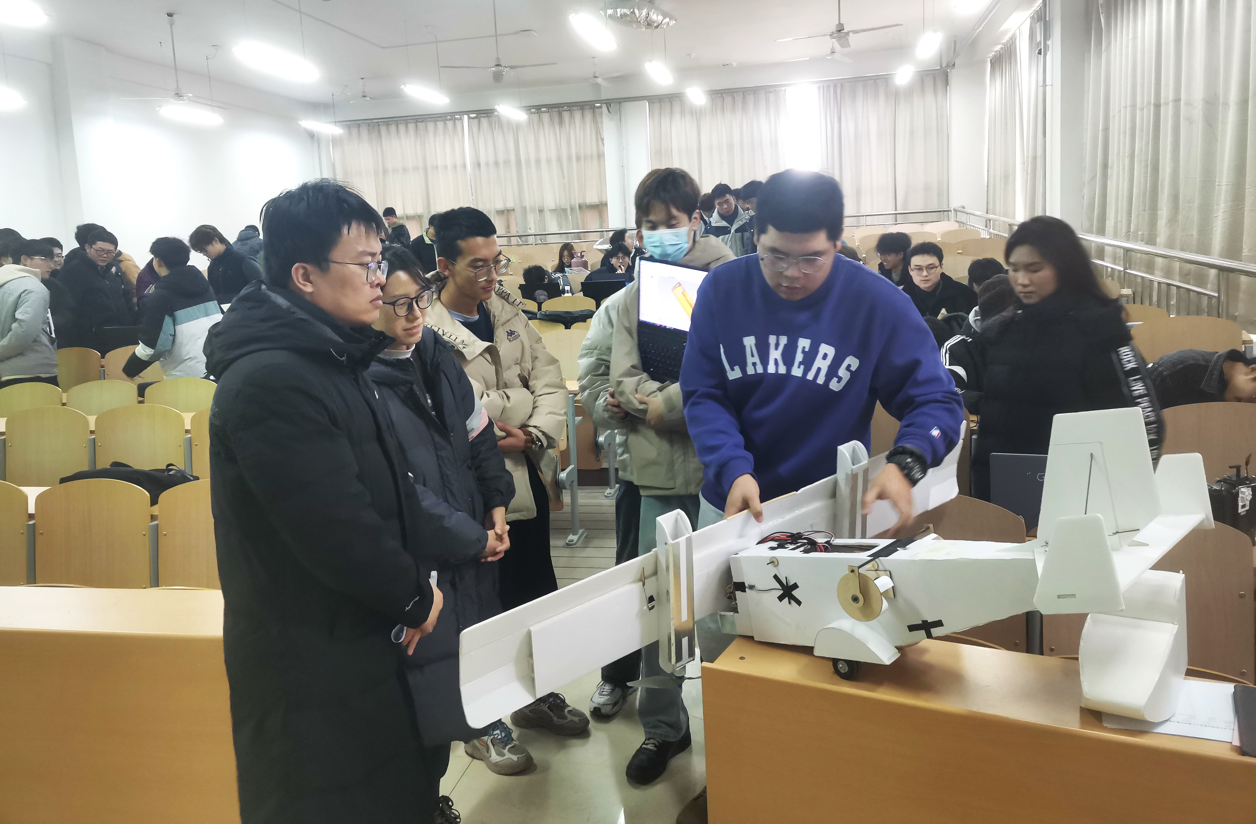 絢爛五月 揚(yáng)帆奮進(jìn)——西安明德理工學(xué)院喜獲佳績 圓滿召開2024年民辦高校圖書館論壇