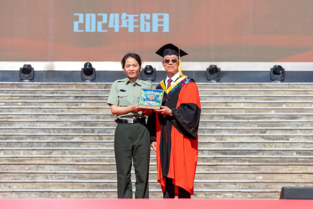 攜青春之志 赴星辰大?！靼裁鞯吕砉W(xué)院舉行畢業(yè)季系列活動(dòng)