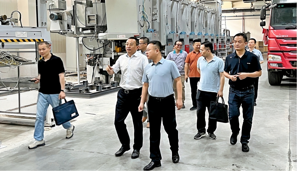 新廠(chǎng)新貌新氣象 共赴發(fā)展新篇章 瑞豐科技集團(tuán)陜西煙印公司完成鄠邑新廠(chǎng)區(qū)搬遷工作 新廠(chǎng)新貌新氣象 共赴發(fā)展新篇章 瑞豐科技集團(tuán)陜西煙印公司完成鄠邑新廠(chǎng)區(qū)搬遷工作