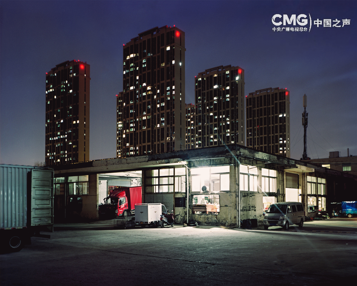 金葉匠心鐫刻國際坐標 明德新聲激蕩時代潮音——西安明德理工學(xué)院頻獲殊榮顯華章 金葉匠心鐫刻國際坐標 明德新聲激蕩時代潮音——西安明德理工學(xué)院頻獲殊榮顯華章